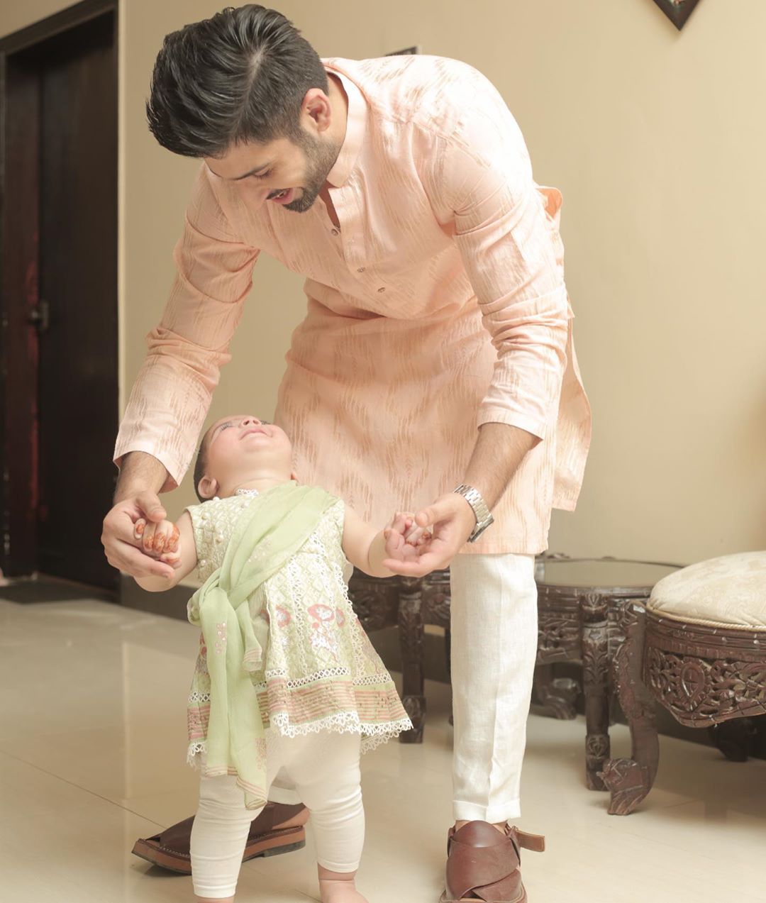 Aiman Khan and Muneeb Eid ul Adha Pictures with Daughter Amal