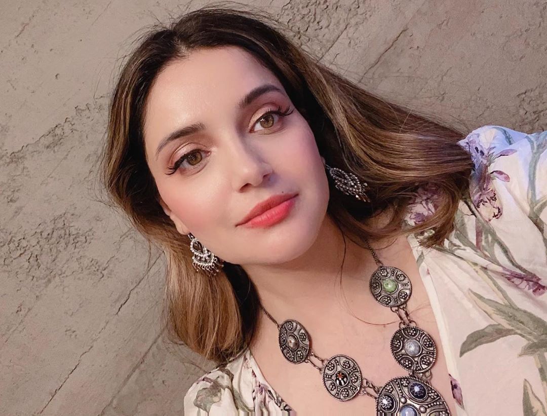 Gorgeous Armeena Khan Clicks from Istanbul Turkey