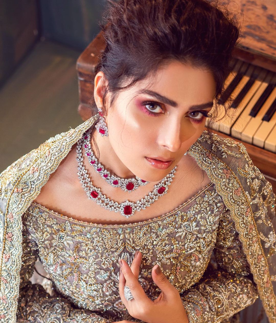 Ayeza Khan New Photo Shoot in Beautiful Dress for Sara Rohale Asghar
