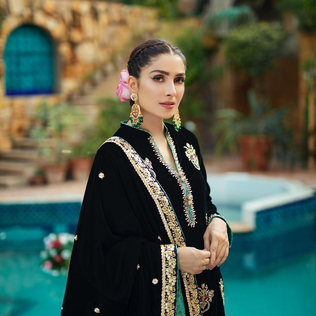 Ayeza Khan is Looking Gorgeous in this Black and Green Dresses by RJ’s Pret