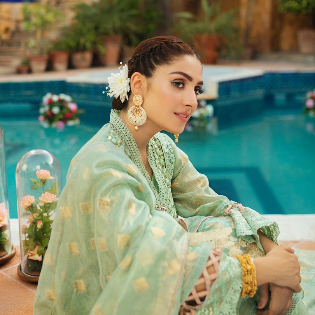 Ayeza Khan is Looking Gorgeous in this Black and Green Dresses by RJ’s Pret