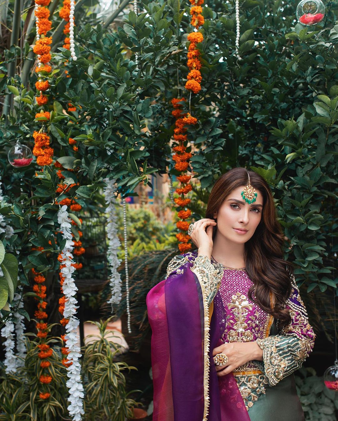 Ayeza Khan Looking Gorgeous in Latest Shoot for RJ’s Pret