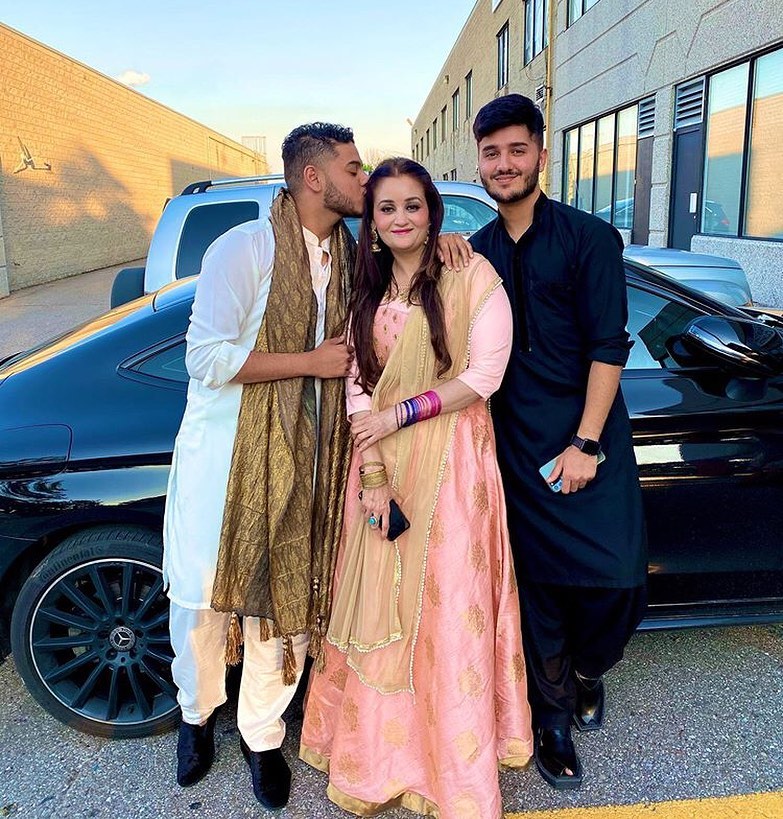 Pakistani Celebrities Clicks on Eid ul Adha 2020