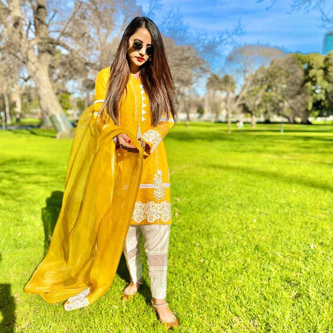 Beautiful Eid ul Adha Pictures of Pakistani Celebrities 2020 Day 2