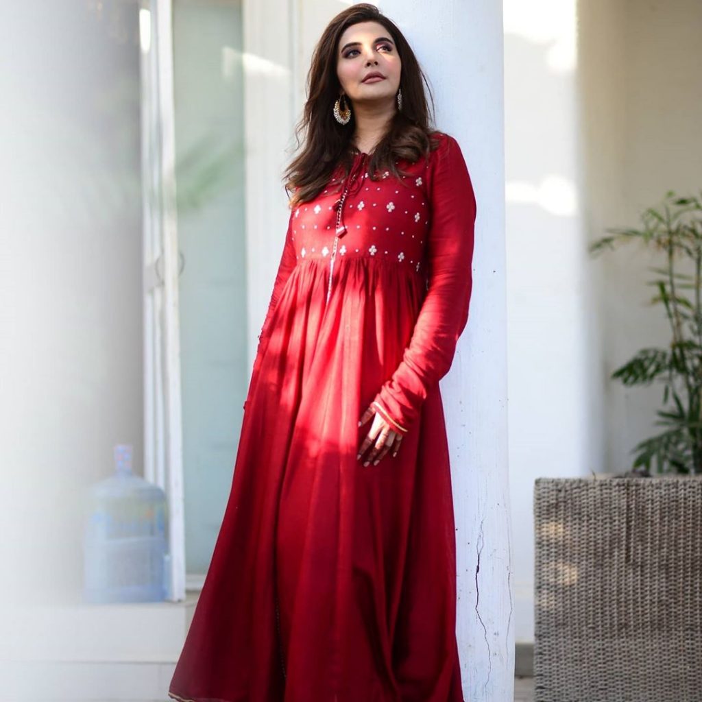 Nida Yasir After Facing Criticism Apologized From Public