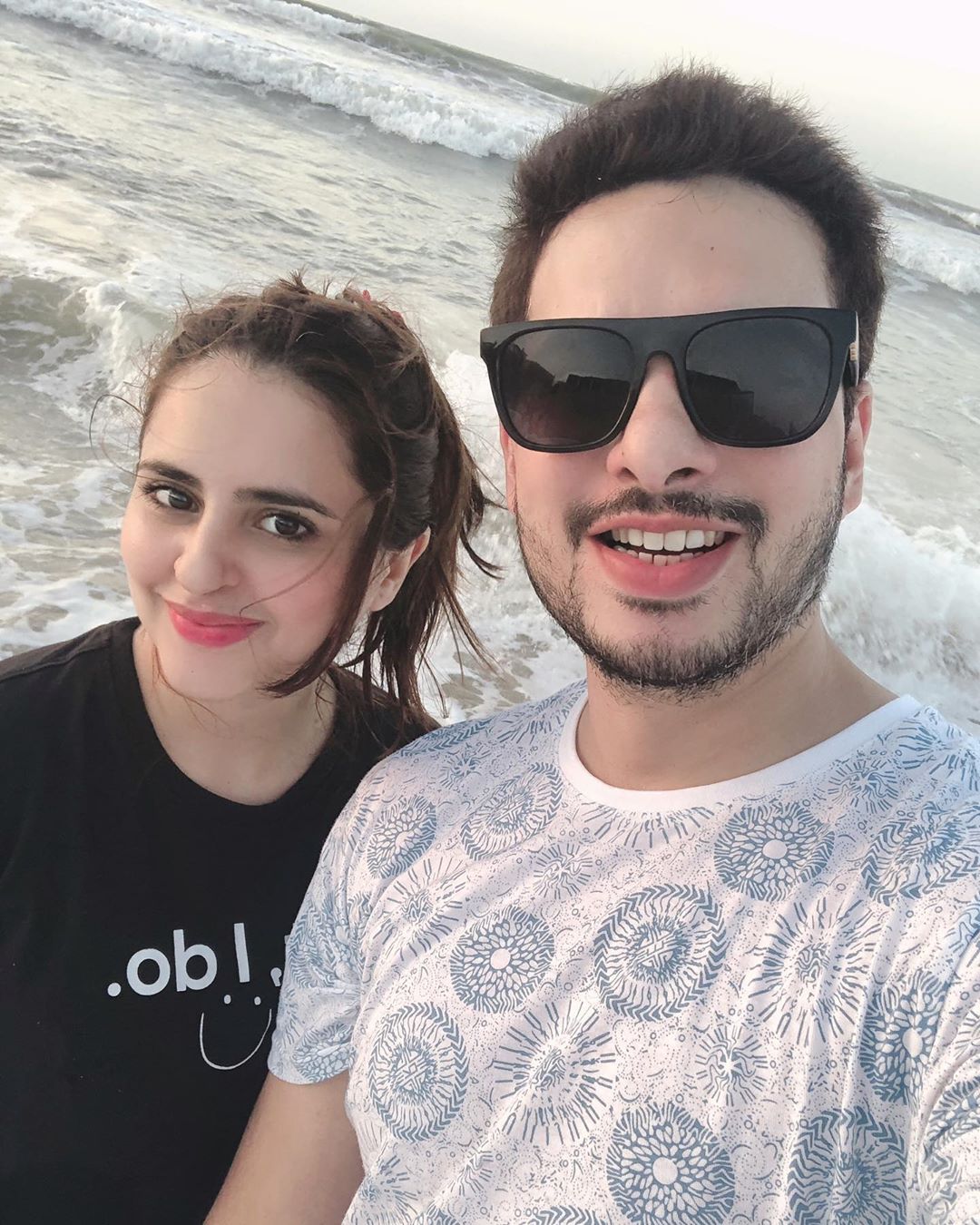 Fatima Effendi and Kanwar Arsalan Pictures from Beach