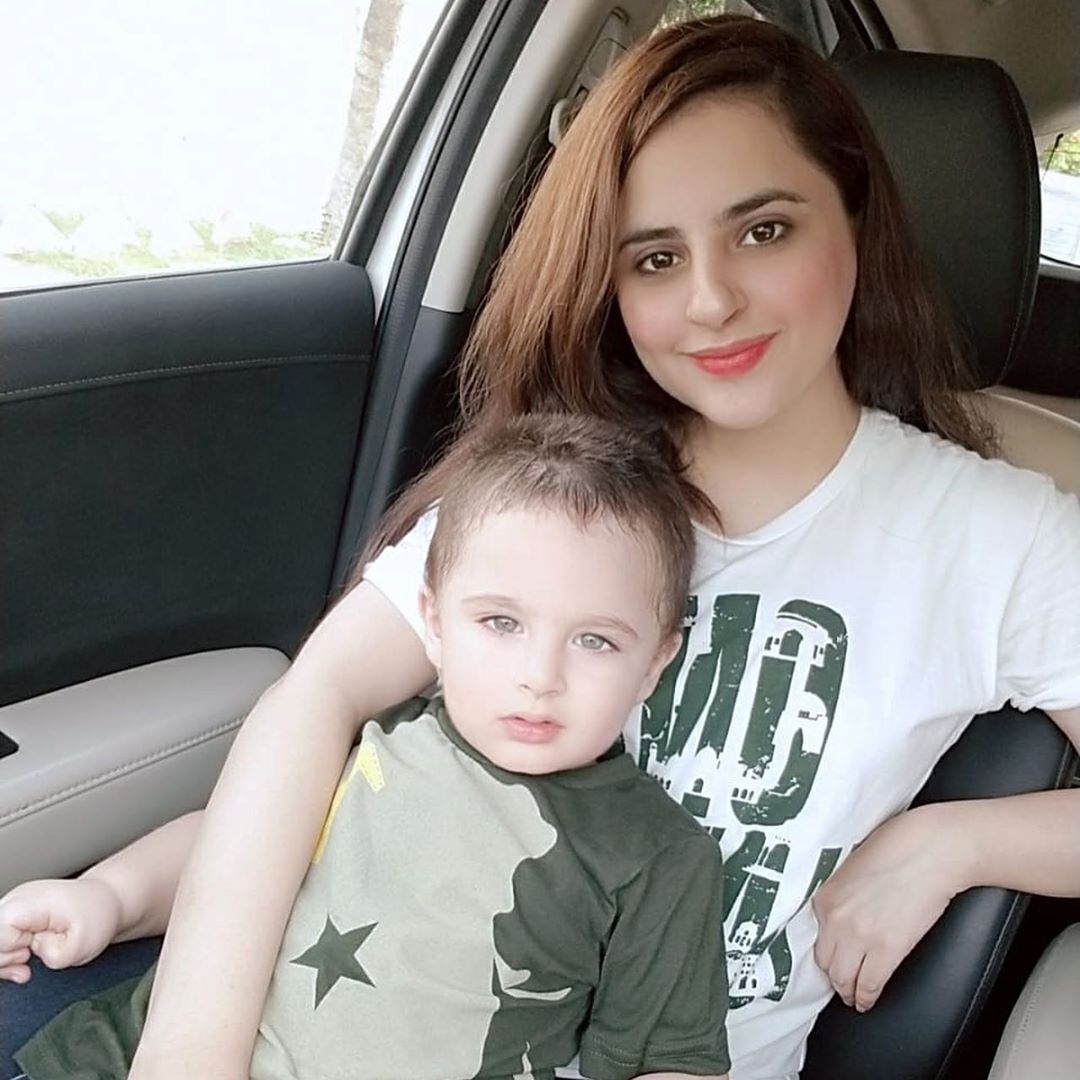 Fatima Effendi and Kanwar Arsalan Independence Day Pictures with Kids