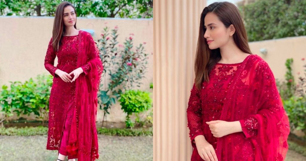 Sans Javed Looking Stunning In Rosy Red Dress