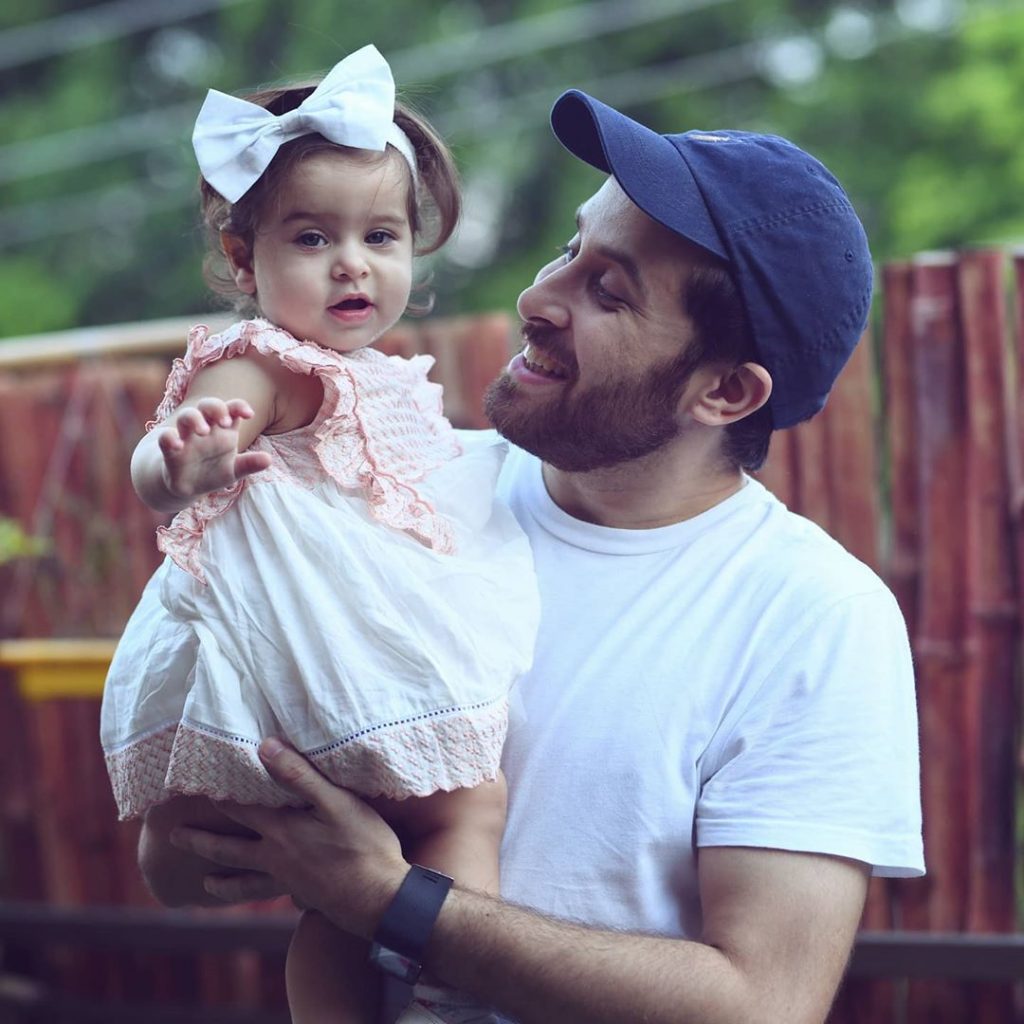 Haroon Shahid Jamming With Daughter - Adorable Video