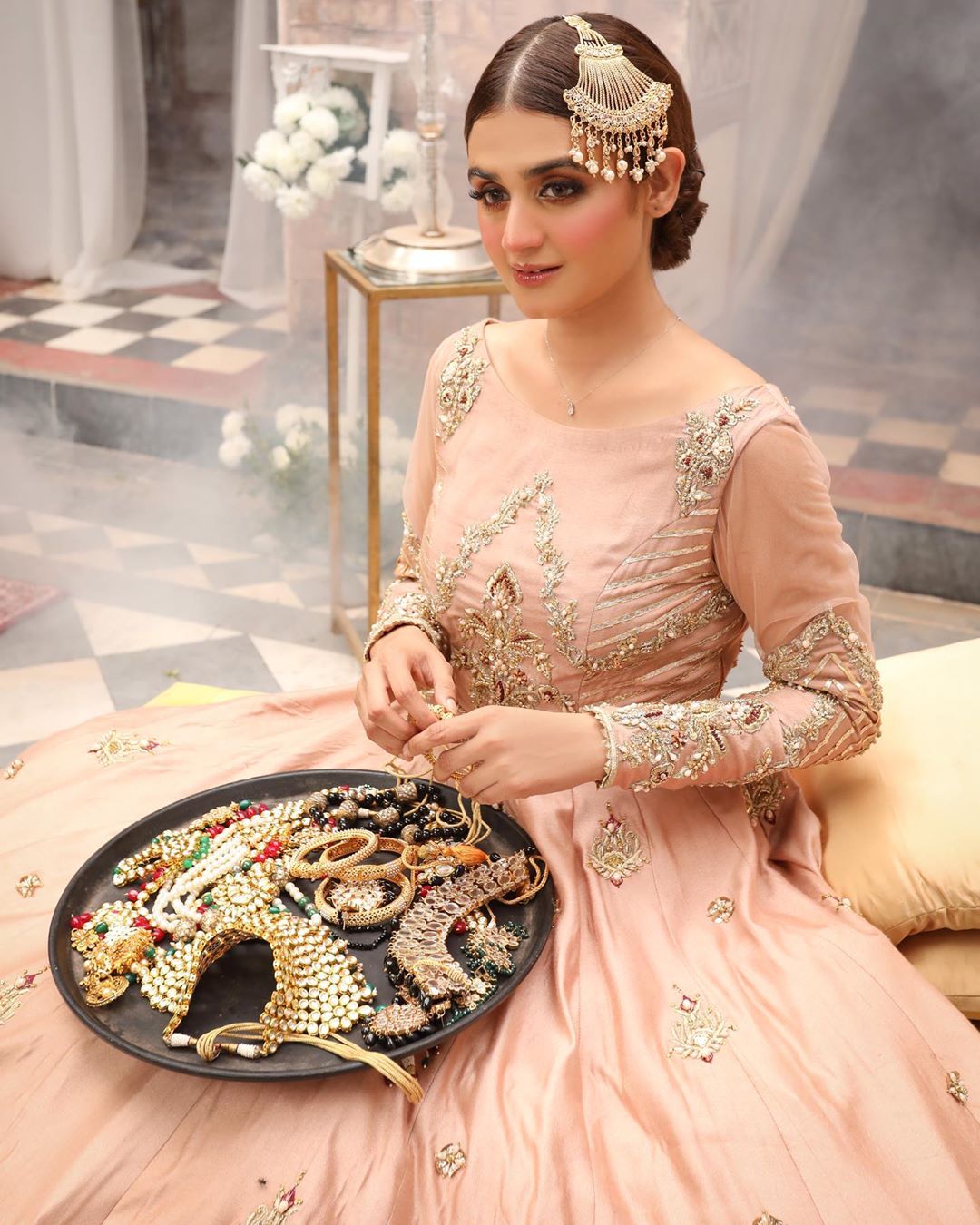 Hira Mani is Looking Beautiful and Gorgeous in Her Latest Bridal Shoot