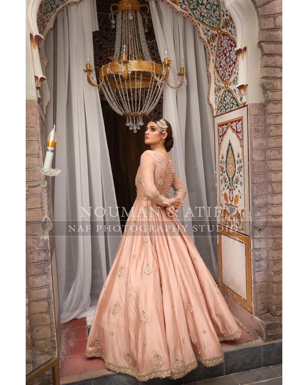 Hira Mani is Looking Beautiful and Gorgeous in Her Latest Bridal Shoot