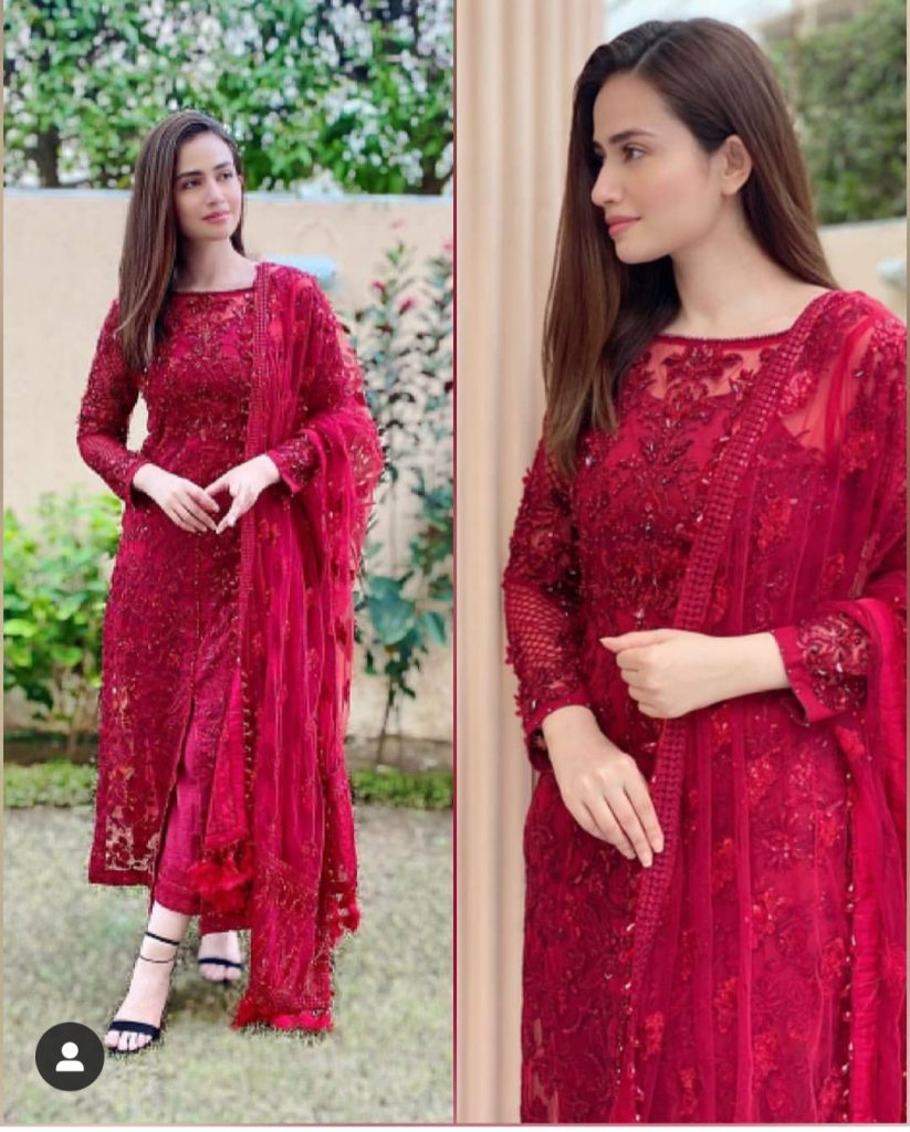 Sans Javed Looking Stunning In Rosy Red Dress