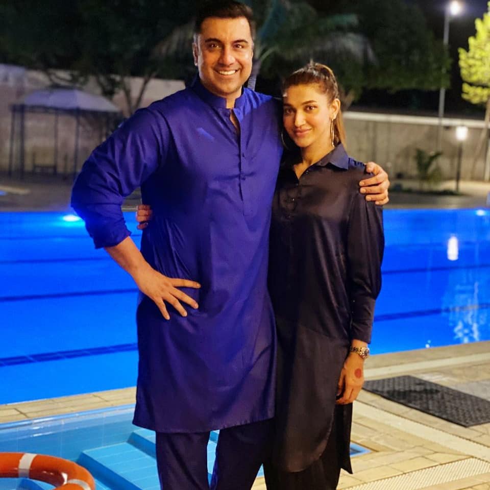 Latest Pictures Of Sana Fakhar With Husband