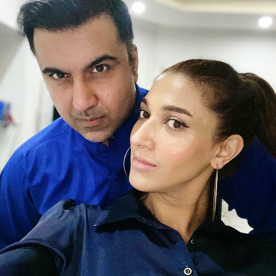 Latest Pictures Of Sana Fakhar With Husband