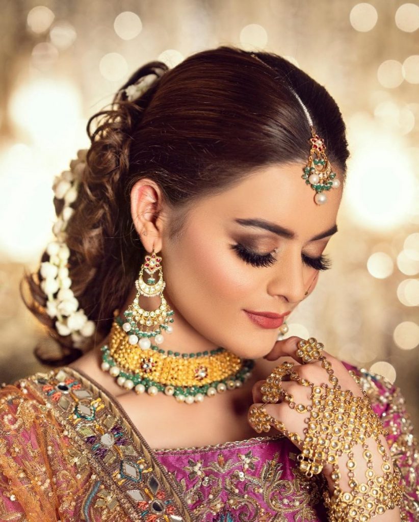 Minal Khan Looks Extraordinarily Stunning In Bridal Shoot