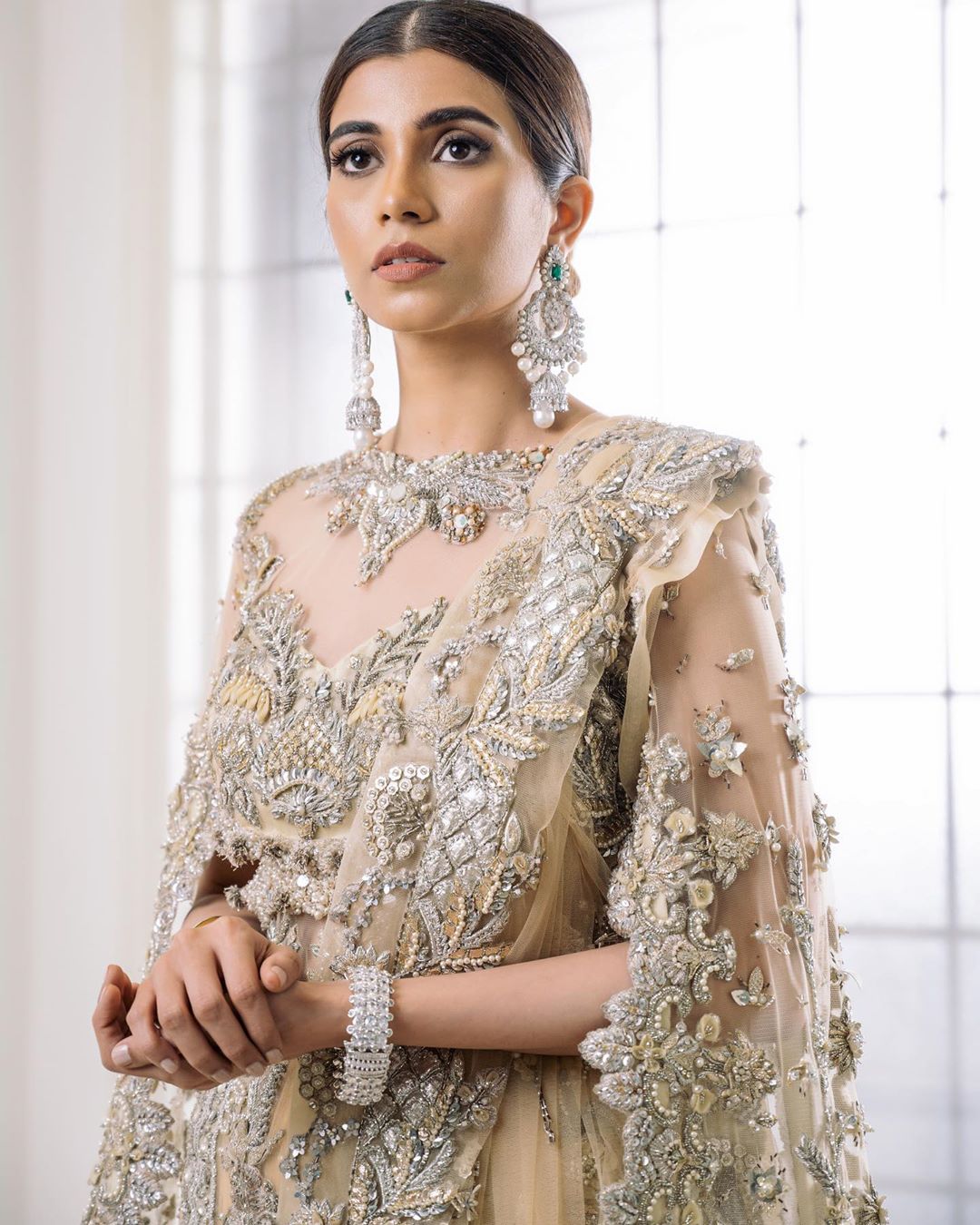 Actress Minna Rubina Tariq Bridal Photo Shoot for Elan