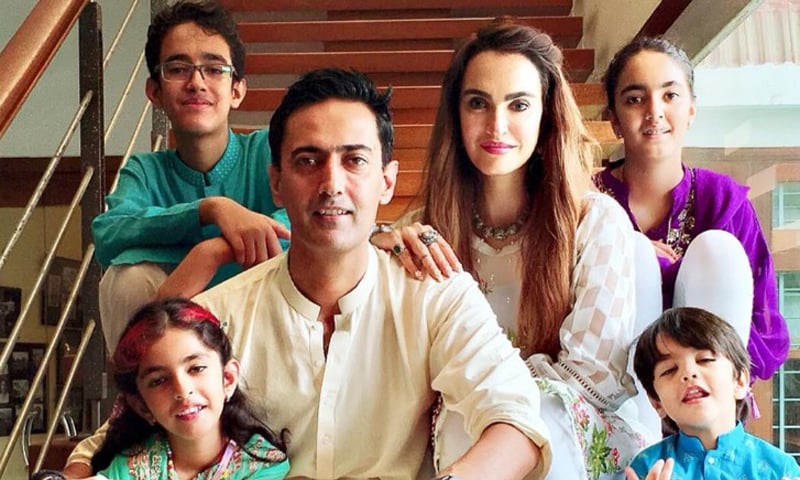 Nadia Hussain Latest Pictures with her Family