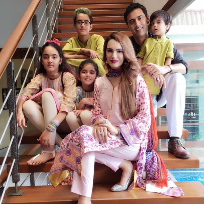 Nadia Hussain Latest Pictures with her Family