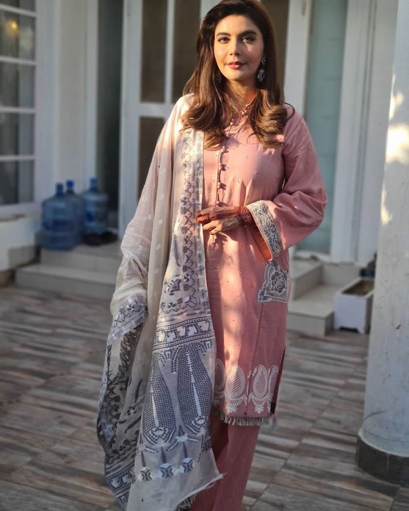 Nida Yasir Looks Elegant In Latest Pictures