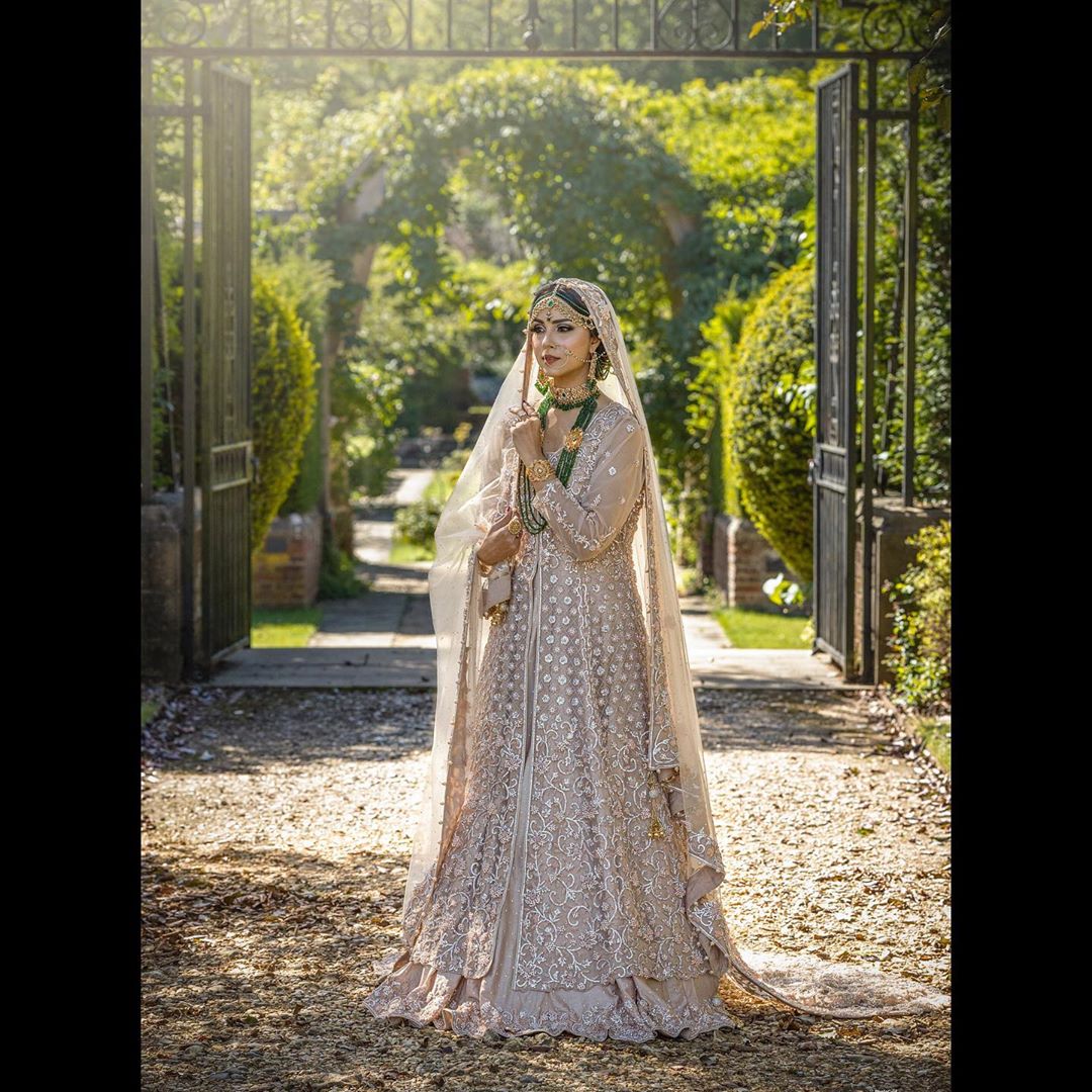 Nimra Khan Latest Beautiful Bridal Photo Shoot