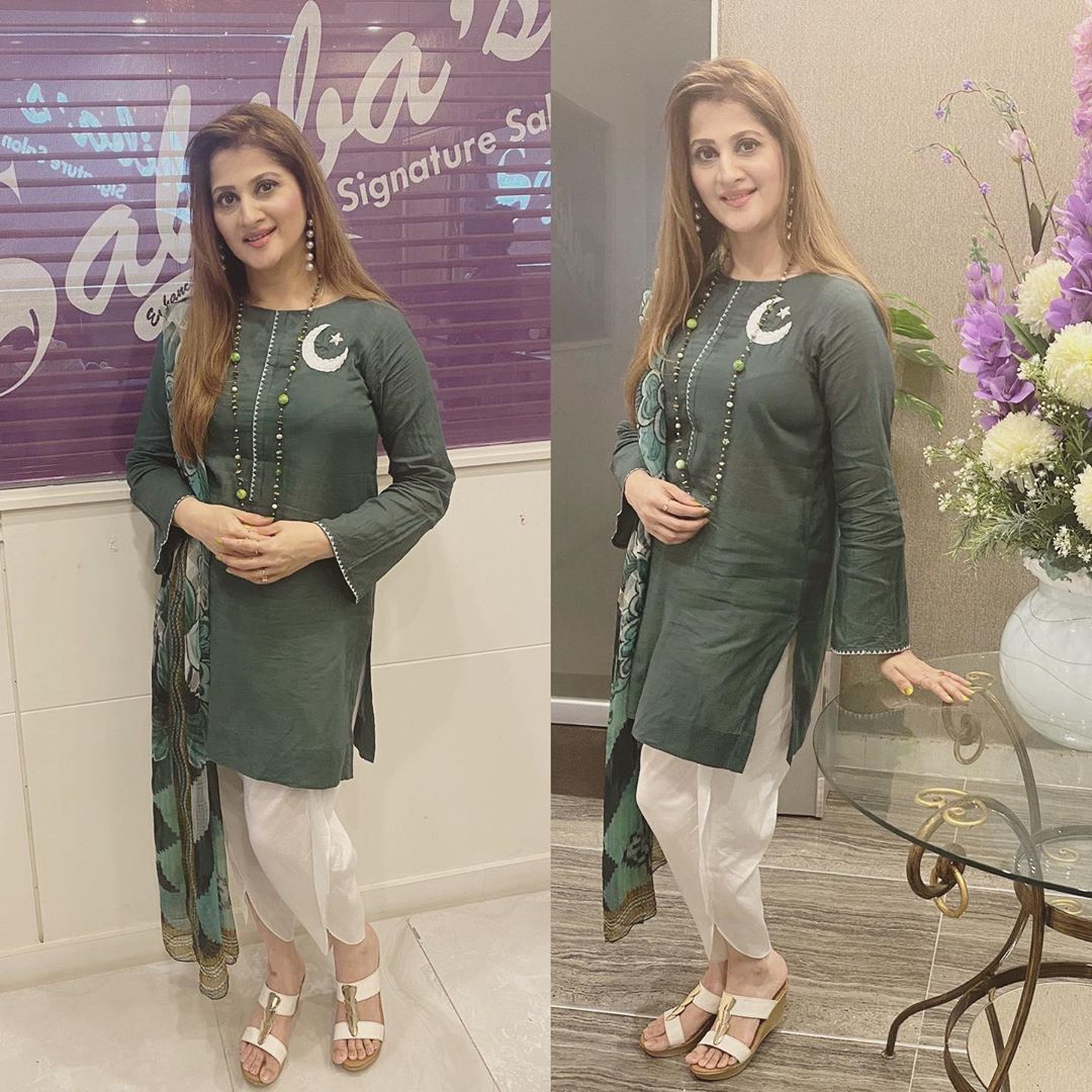 Pakistani Celebrities Pictures from independence Day