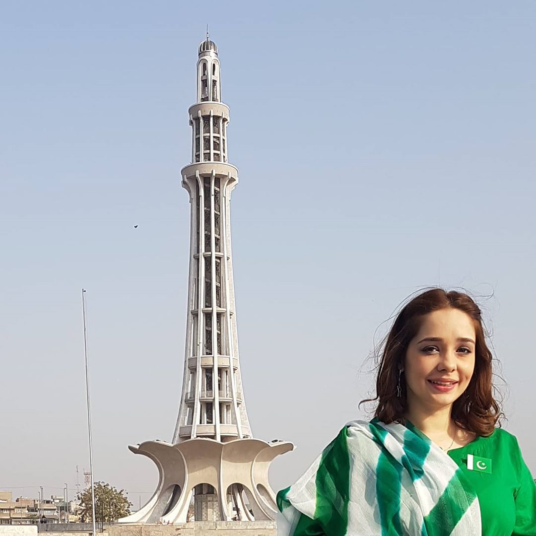 Pakistani Celebrities Pictures from independence Day