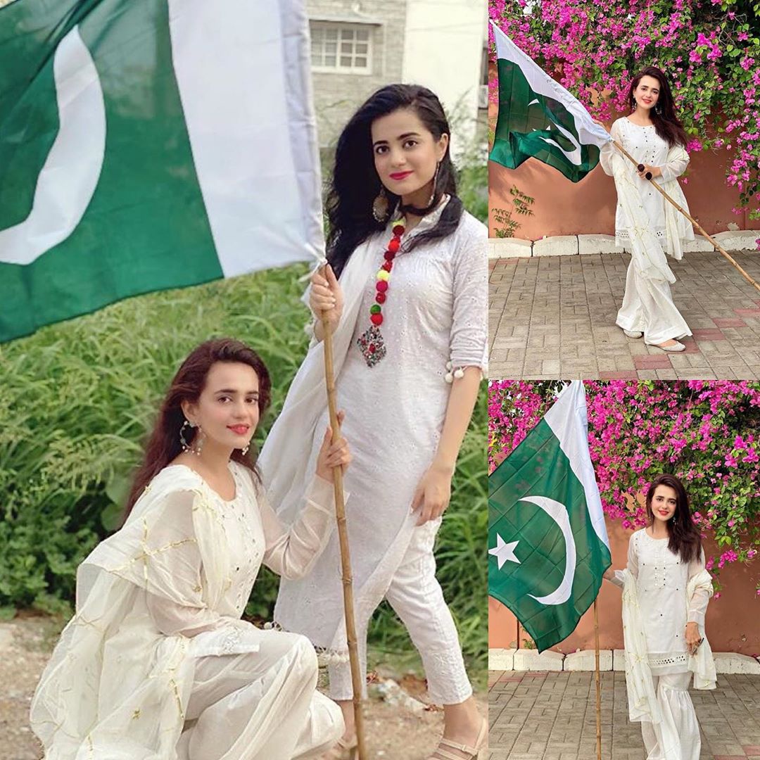 Independence Day Pictures of Pakistani Showbiz Celebrities