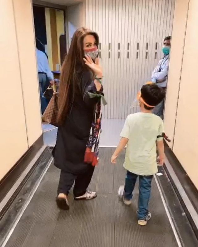 Actress Reema Khan Shared Beautiful Clicks with her Son
