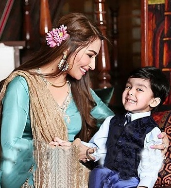 Actress Reema Khan Shared Beautiful Clicks with her Son