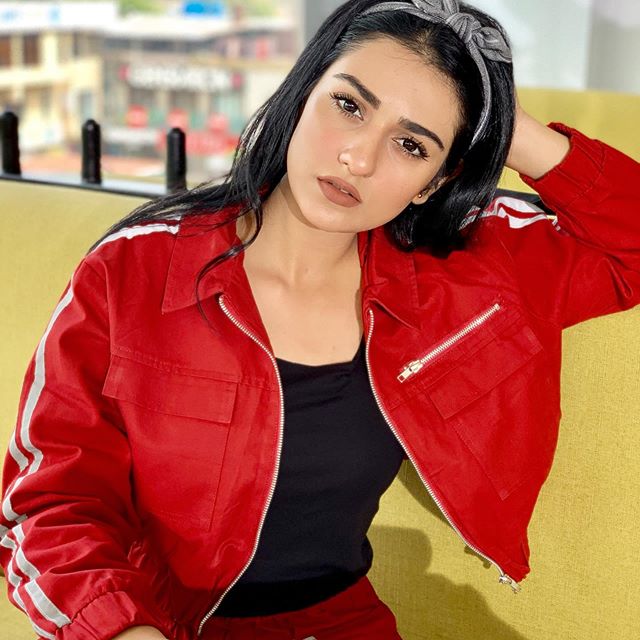 Sarah Khan Shares Tips To Stay Fit