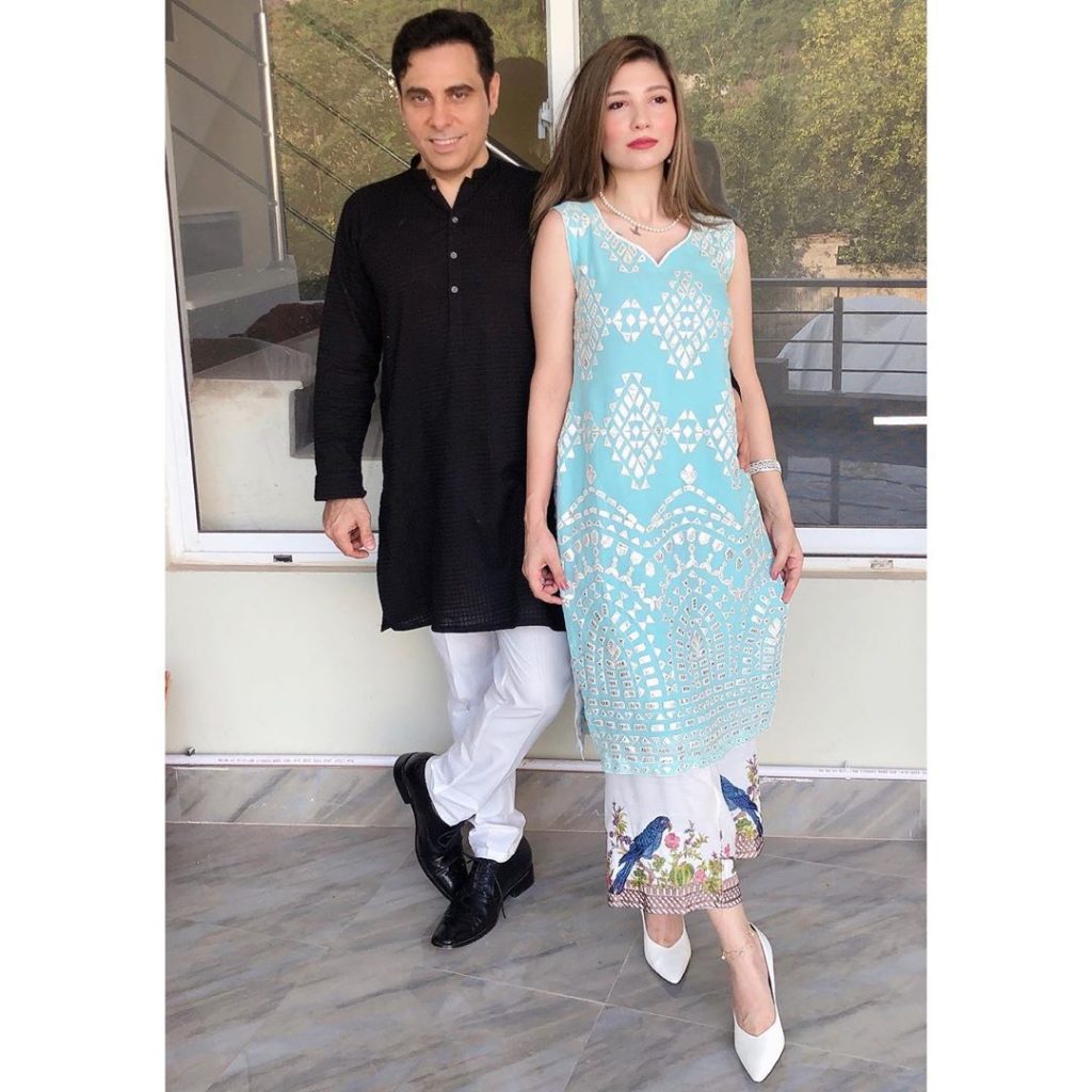 Singer Haroon Rashid's Pictures With His Beautiful Wife