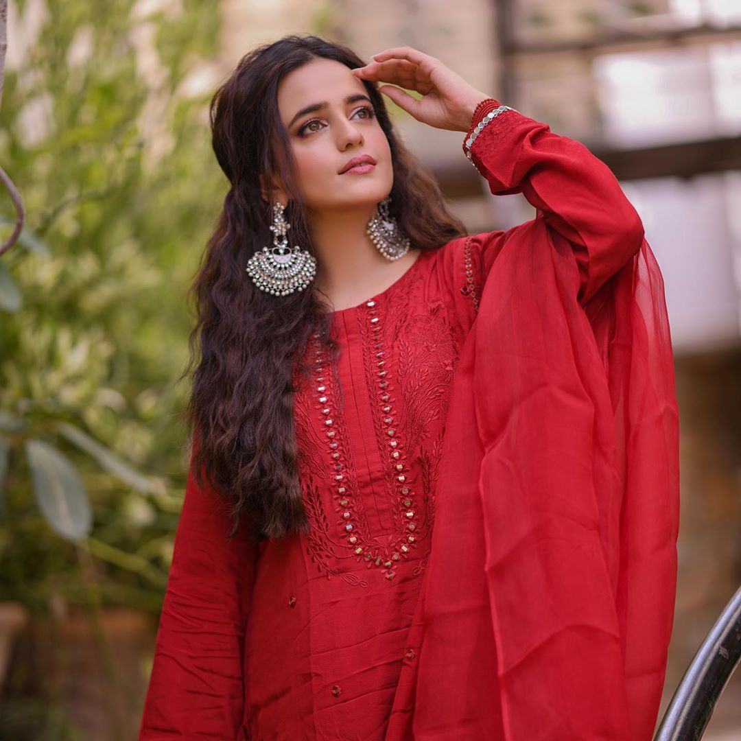 Sumbul Iqbal Latest Beautiful Pictures from her Instagram