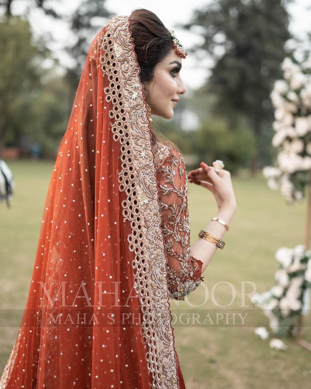 Syeda Tuba Aamir Beautiful Bridal Photo Shoot