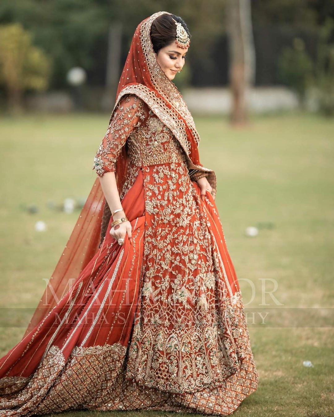 Syeda Tuba Aamir Beautiful Bridal Photo Shoot