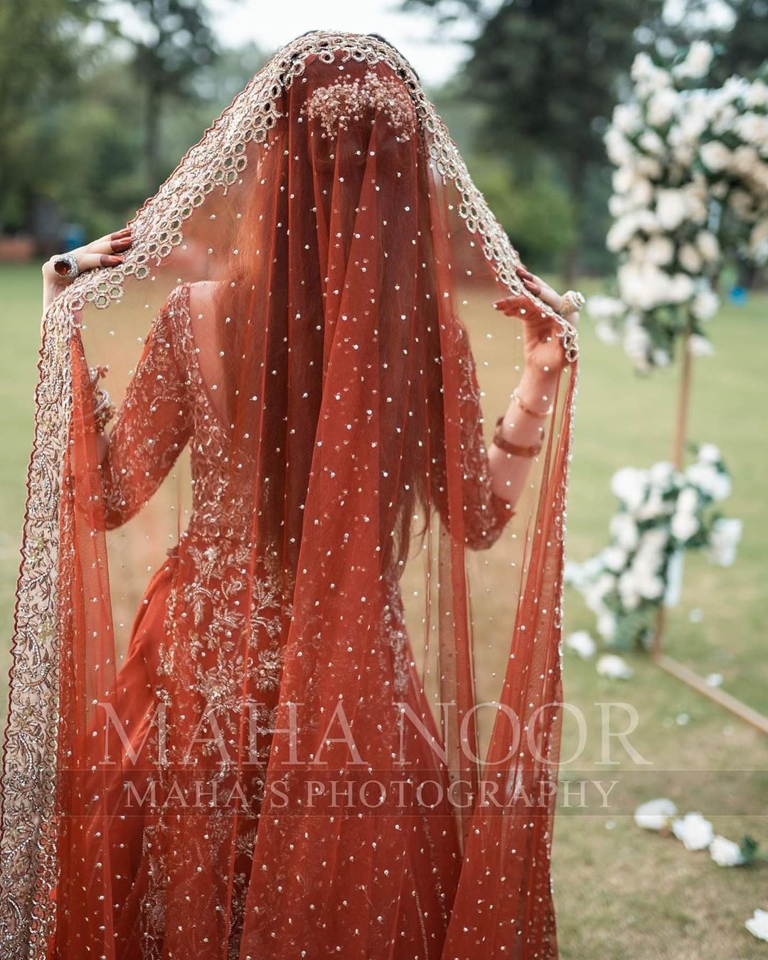 Syeda Tuba Aamir Beautiful Bridal Photo Shoot