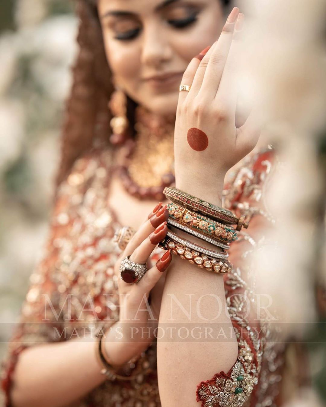 Syeda Tuba Aamir Beautiful Bridal Photo Shoot