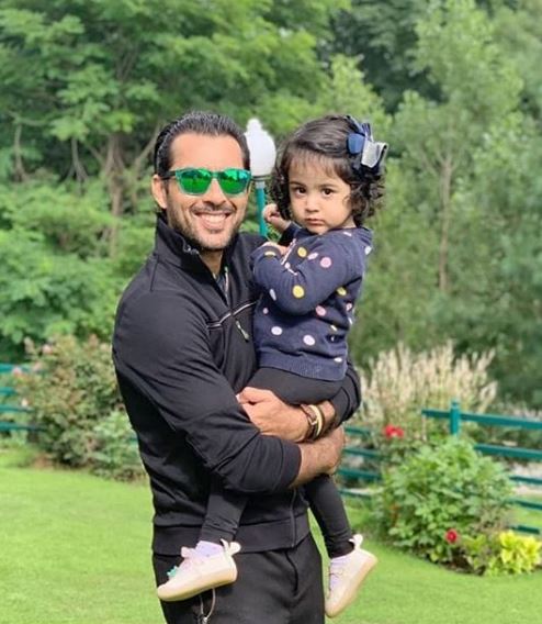 Aisam-ul-Haq Qureshi On A Family Vacation At Nathia Gali