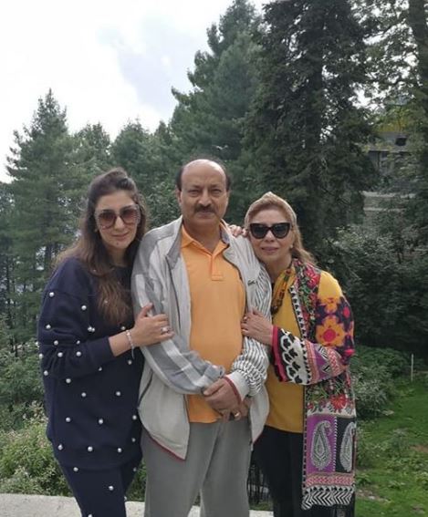 Aisam-ul-Haq Qureshi On A Family Vacation At Nathia Gali