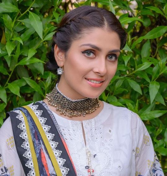 Ayeza Khan In The Latest Lawn Collections