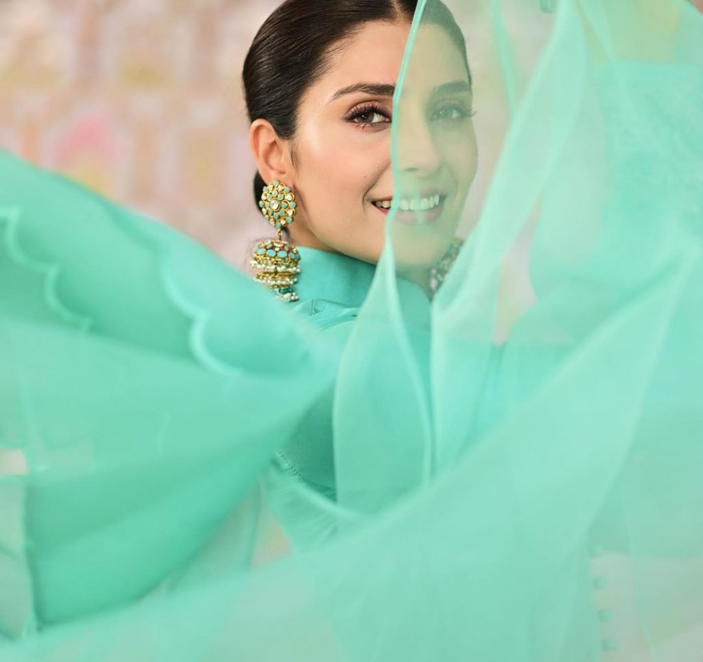 Exclusive Collection of Jhumka-Earrings that are Ayeza Khan's Favorite