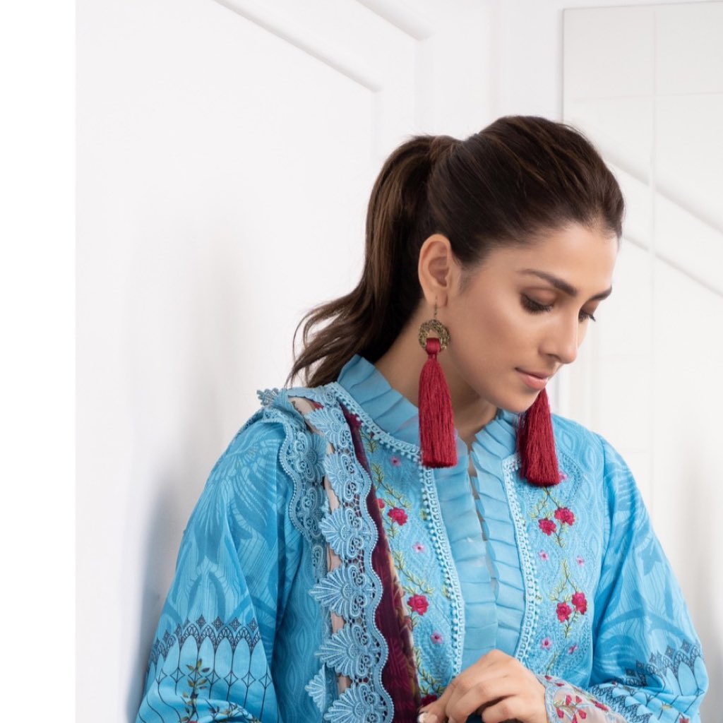 Exclusive Collection of Jhumka-Earrings that are Ayeza Khan's Favorite