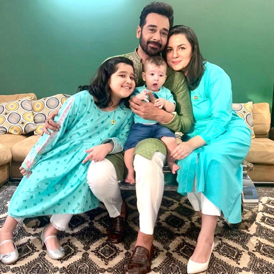 Faysal Qureshi and Sana Faysal with their Kids - Latest Pictures