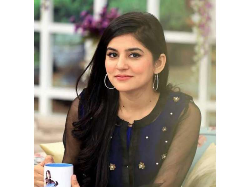 30 Beautiful Dresses of Sanam Baloch