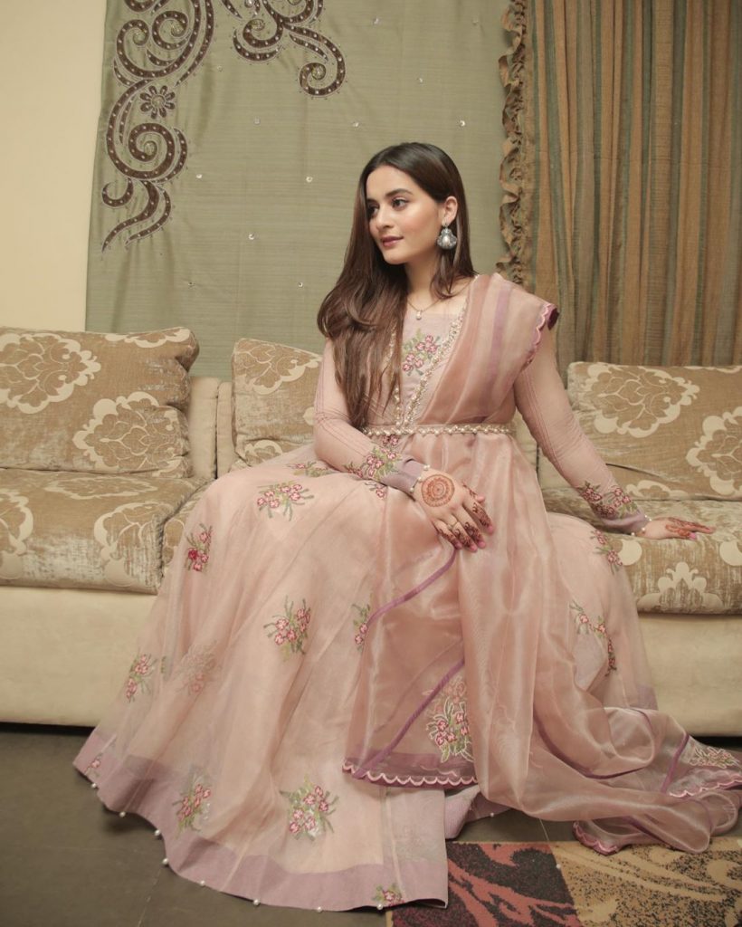 Top 10 Beautiful Dresses Worn By Aiman Khan