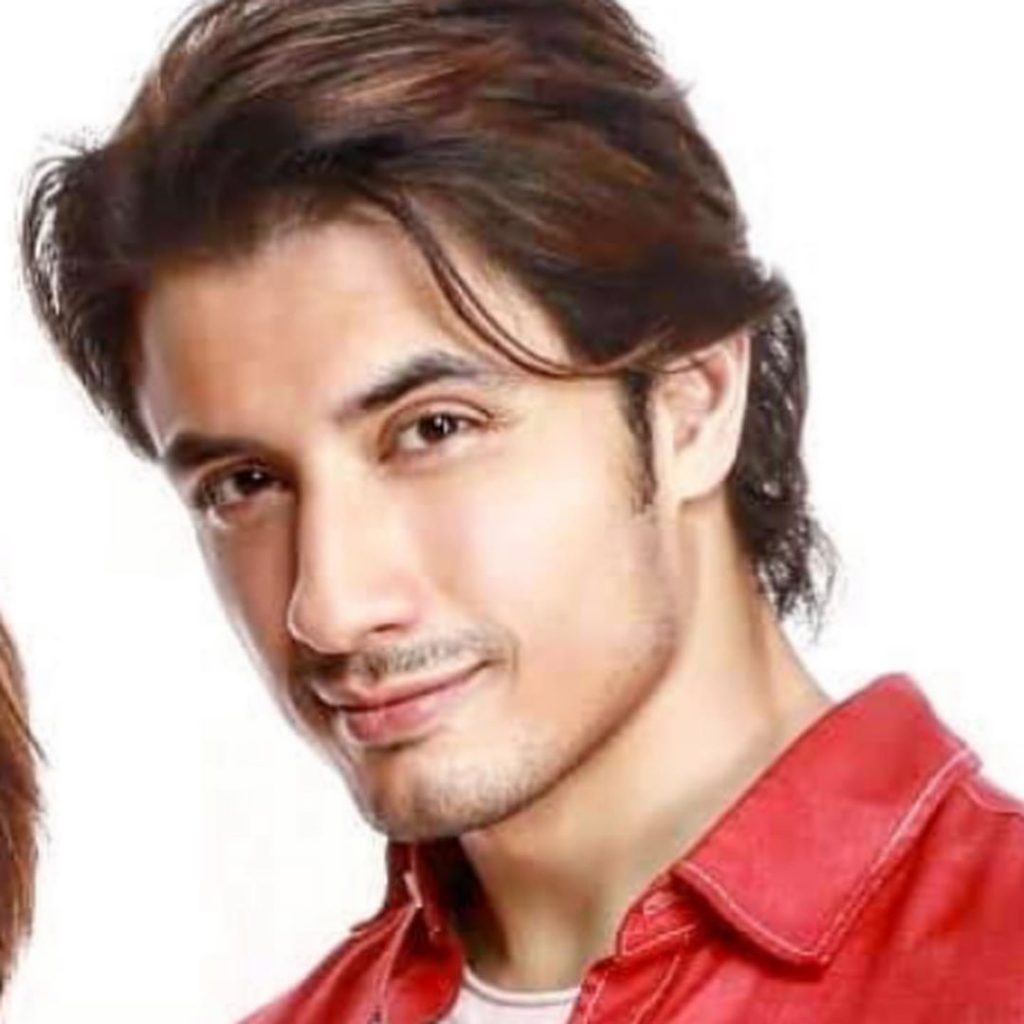 Ali Zafar Went Down His Memory Lane And Shared Pictures From His Past |  Reviewit.pk