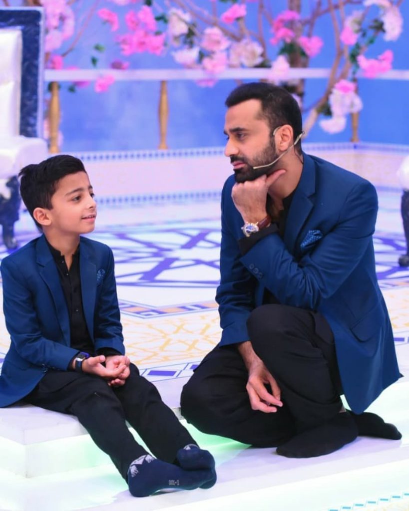 25 Adorable Family Pictures Of Waseem Badami