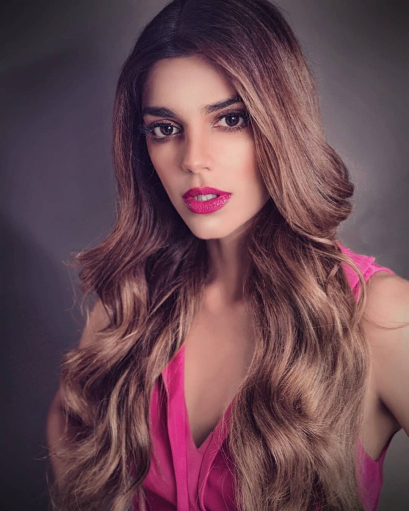 30 Amazing and Bold Pictures Of Sanam Saeed