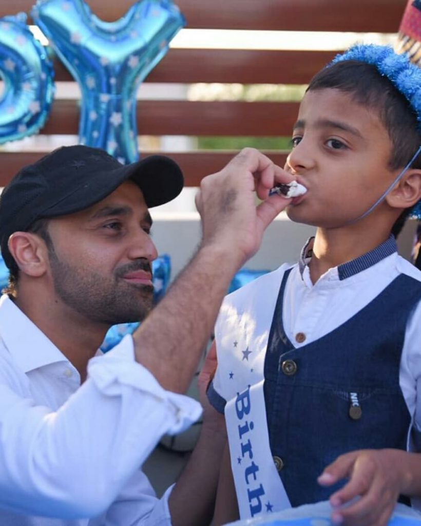 25 Adorable Family Pictures Of Waseem Badami