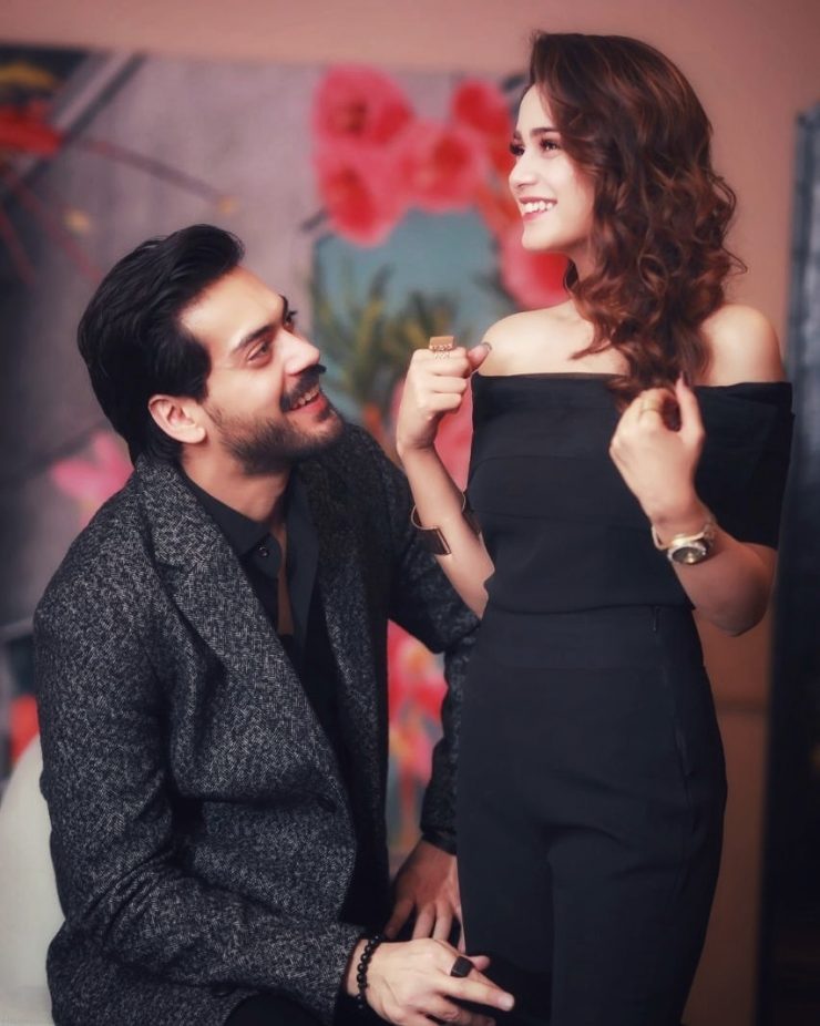 Aima Baig And Shahbaz Shigri Playing Some Fun Games Together