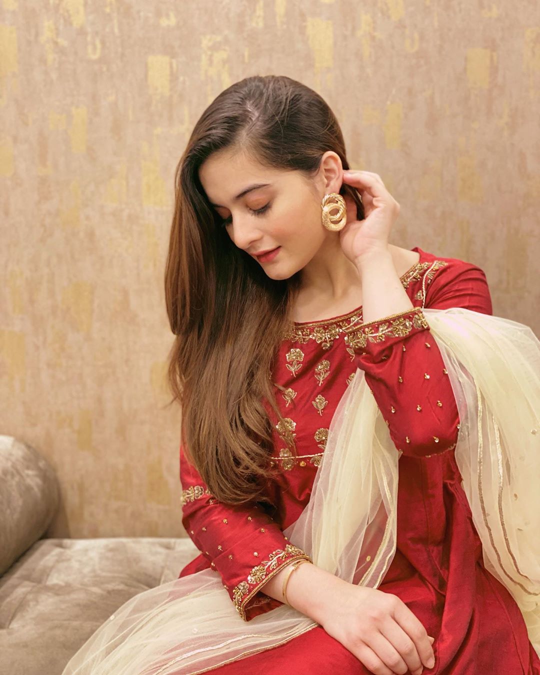 Beautiful Clicks Of Gorgeous Aiman Khan From Her Instagram Reviewitpk 9683